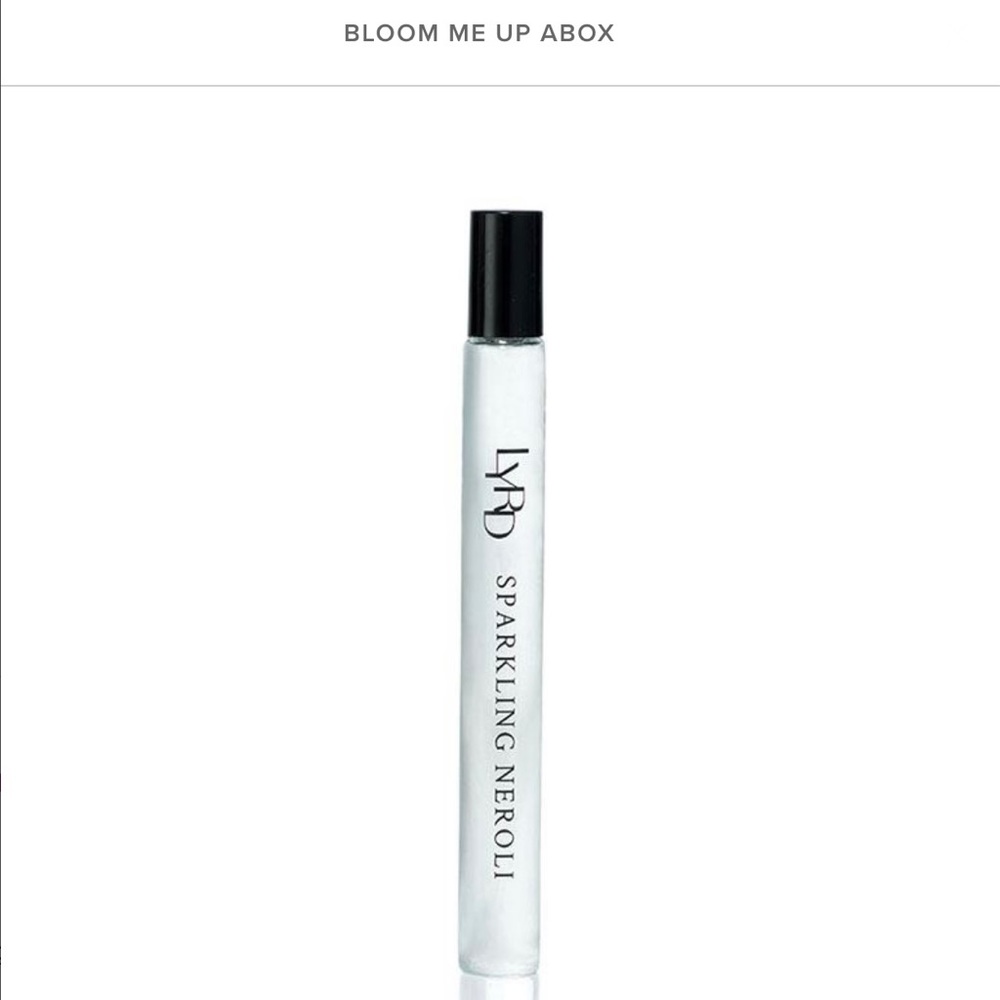 (SOLD) HP 🎉 Bloom Me Up A Box, Avon. - Picture 5 of 6
